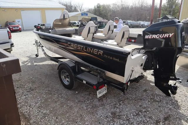 Slide: The Image of Crestliner 1750 Fish Hawk SC 2005 - 11