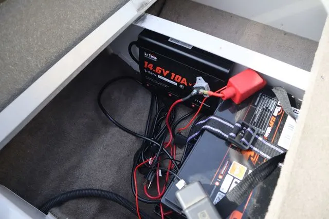 Slide: The Image of Crestliner 1750 Fish Hawk SC 2005 - 16