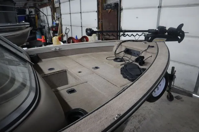 Slide: The Image of Tracker Pro Deep V-16 Combo 2001 - 3