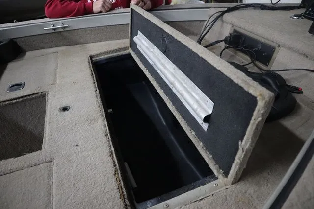 Slide: The Image of Tracker Pro Deep V-16 Combo 2001 - 9