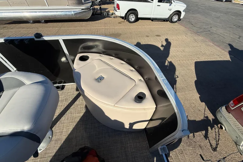 Slide: The Image of 2018 SunCatcher V20 Fish boat interior with seating and cup holders. - 32