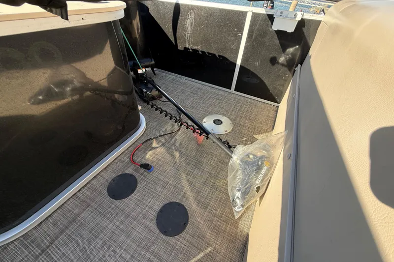 Slide: The Image of Interior of 2018 SunCatcher V20 Fish boat with fishing gear and seating. - 36