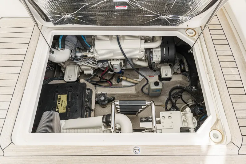 Slide: The Image of Sea Ray 480 Sundancer 2005 - 59