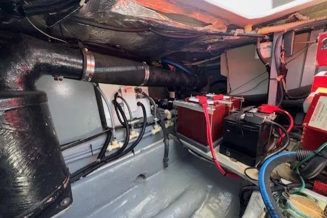 Slide: The Image of 1996 Sea Ray 400 Sedan Bridge yacht interior with marina view. - 23