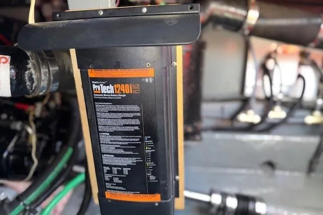 Slide: The Image of Gobius control unit for tank level indicators on a 1996 Sea Ray 400 Sedan Bridge. - 28