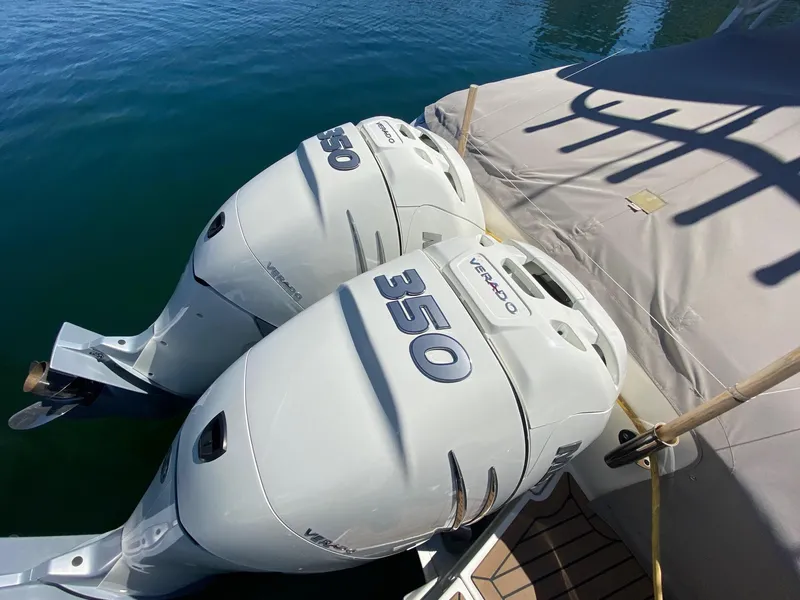 Slide: The Image of 2019 Boston Whaler 320 Vantage with twin 350 HP Mercury engines. - 4