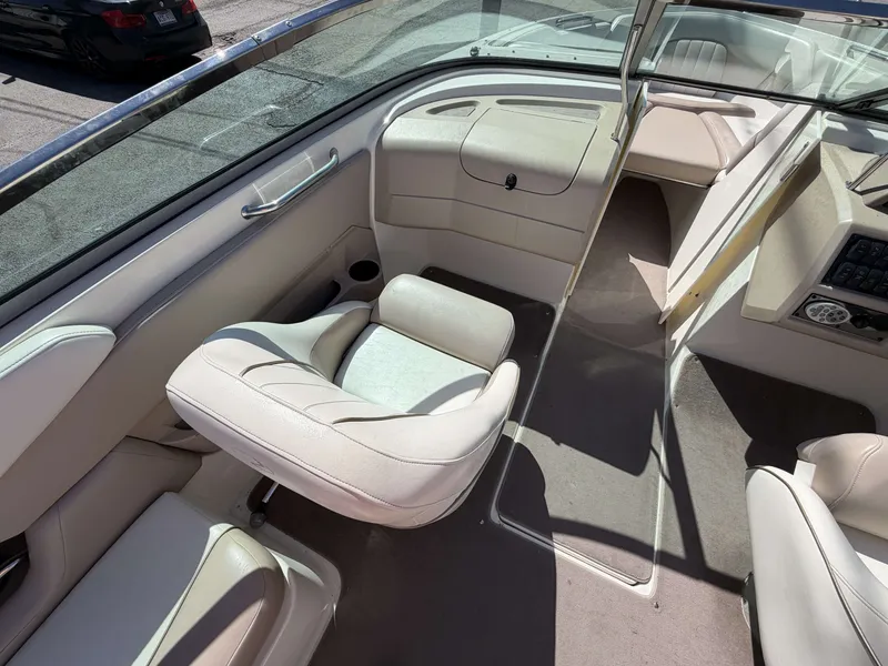 Slide: The Image of Regal 2200 Bowrider 2003 - 13