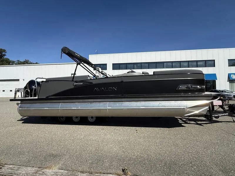 The Image of Avalon Catalina Quad 2025 - 1