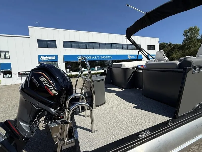 Slide: The Image of Avalon Catalina Quad 2025 - 14