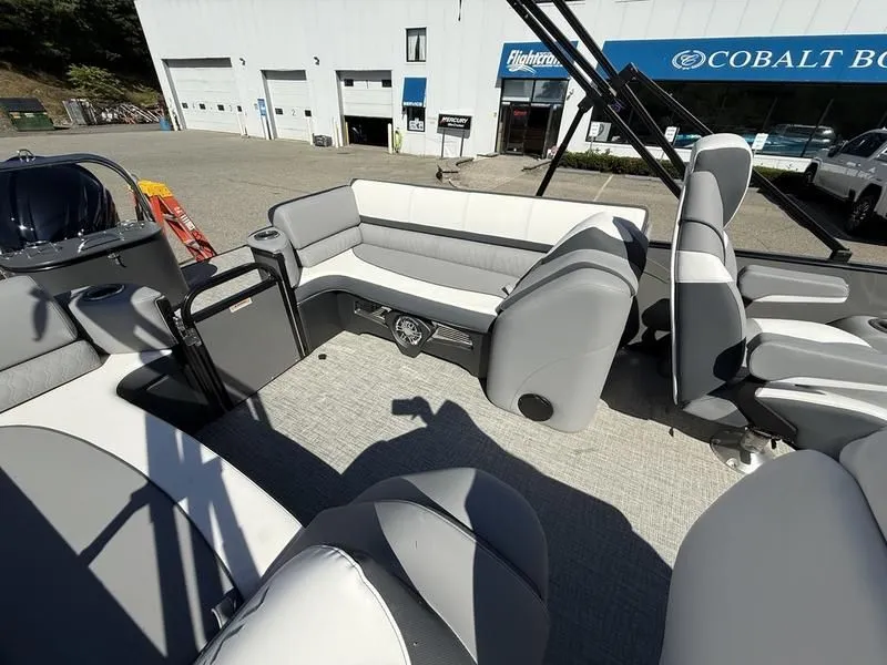 Slide: The Image of Avalon Catalina Quad 2025 - 15