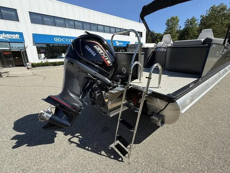 Slide: The Image of Avalon Catalina Quad 2025 - 23