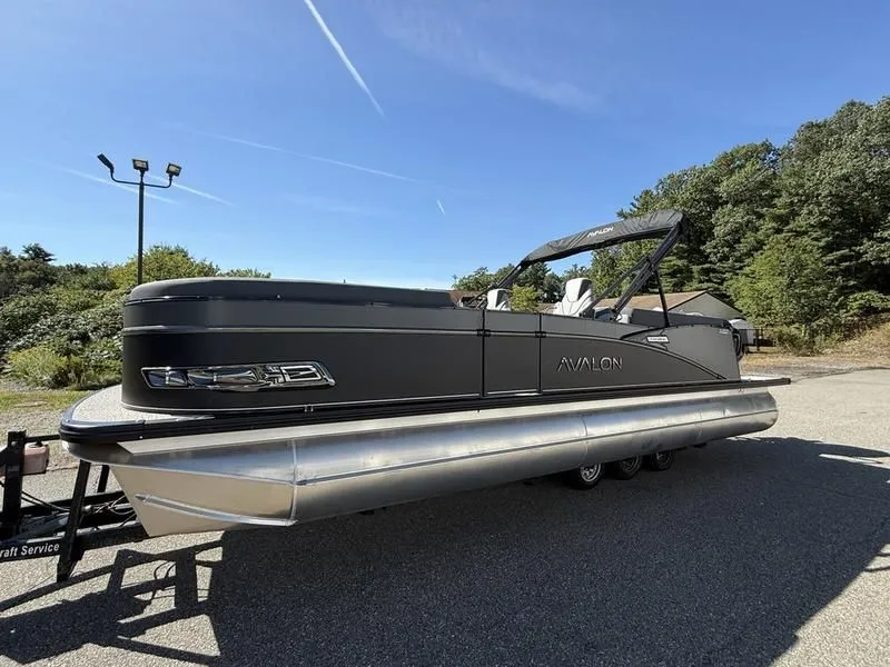 Slide: The Image of Avalon Catalina Quad 2025 - 7