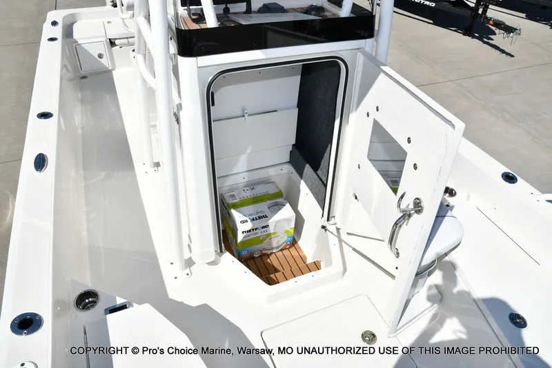 Slide: The Image of Ranger 2360 Bay w/300HP Mercury Verado 2025 - 16