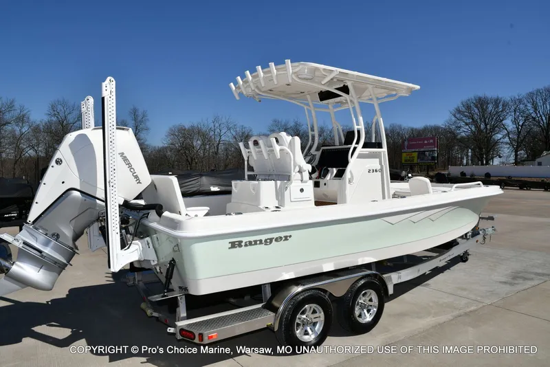 Slide: The Image of Ranger 2360 Bay w/300HP Mercury Verado 2025 - 17