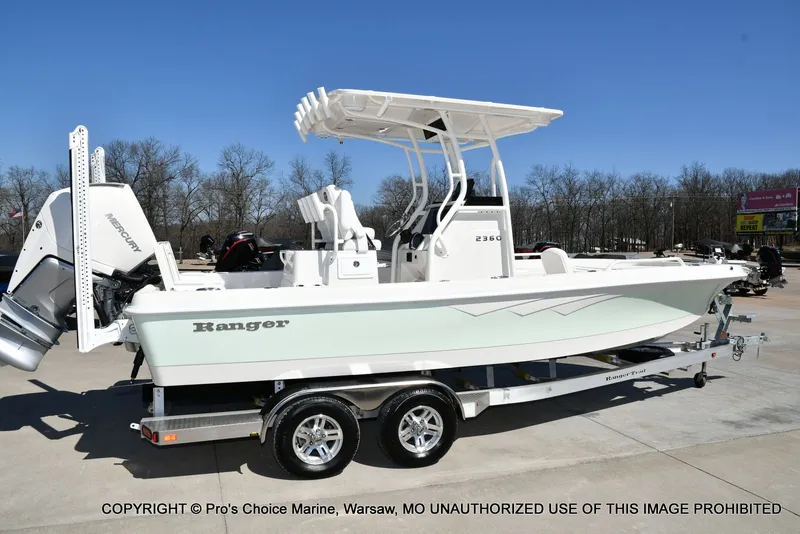 Slide: The Image of Ranger 2360 Bay w/300HP Mercury Verado 2025 - 19