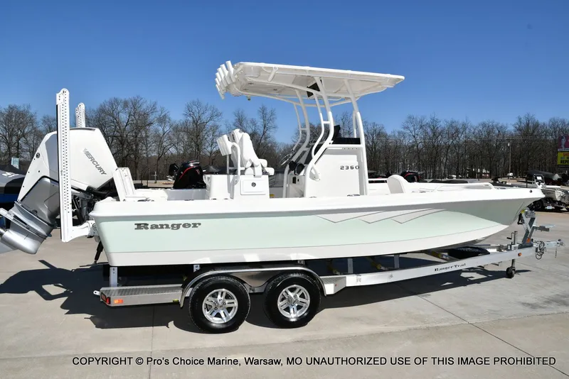 Slide: The Image of Ranger 2360 Bay w/300HP Mercury Verado 2025 - 23