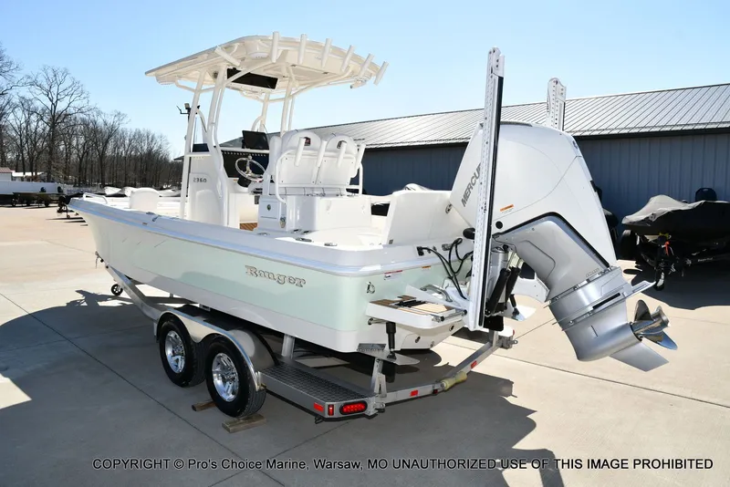 Slide: The Image of Ranger 2360 Bay w/300HP Mercury Verado 2025 - 28