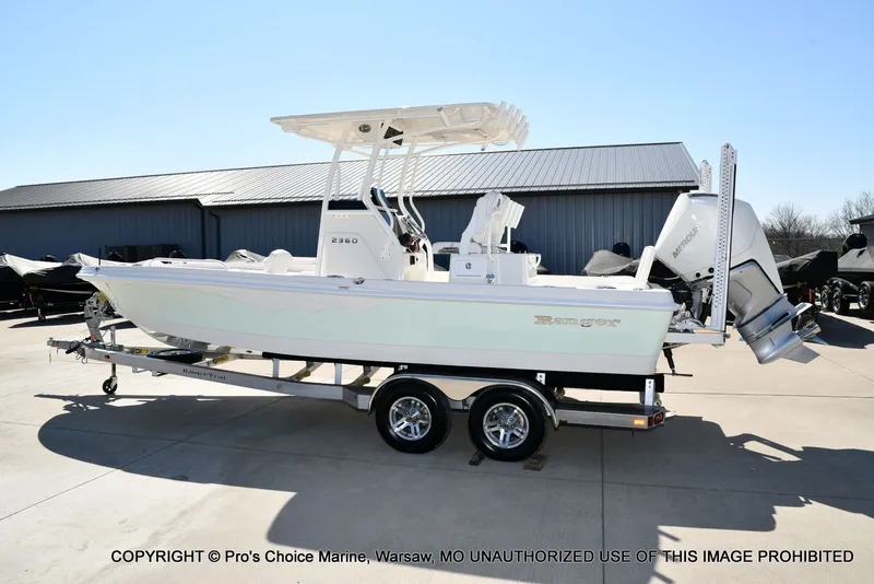 Slide: The Image of Ranger 2360 Bay w/300HP Mercury Verado 2025 - 29