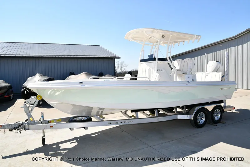 Slide: The Image of Ranger 2360 Bay w/300HP Mercury Verado 2025 - 31