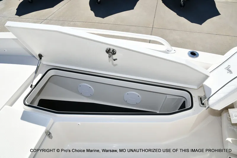 Slide: The Image of Ranger 2360 Bay w/300HP Mercury Verado 2025 - 60