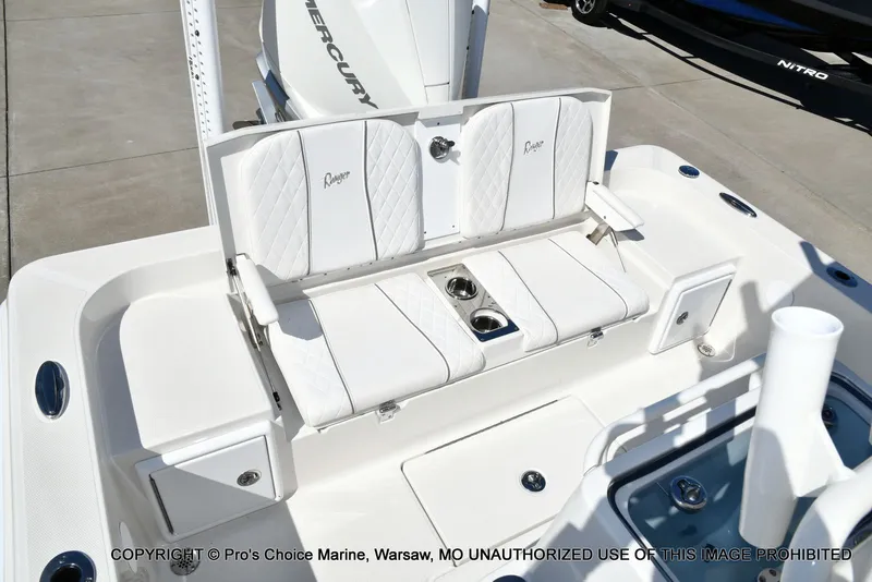 Slide: The Image of Ranger 2360 Bay w/300HP Mercury Verado 2025 - 85