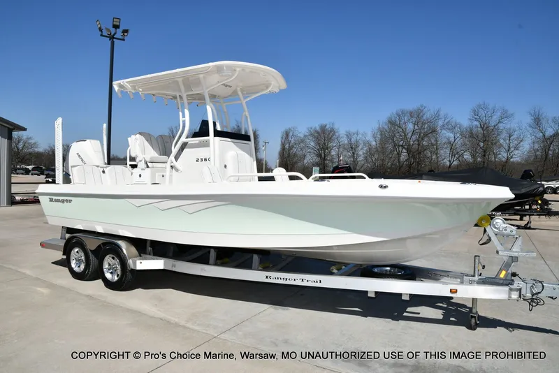 Slide: The Image of Ranger 2360 Bay w/300HP Mercury Verado 2025 - 93
