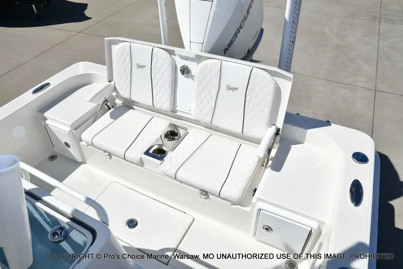 Slide: The Image of Ranger 2360 Bay w/300HP Mercury Verado 2025 - 97