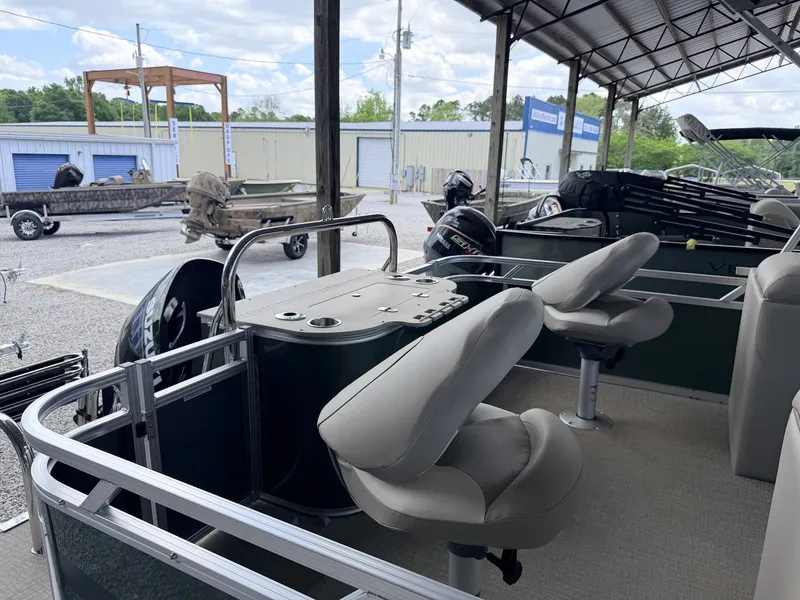 Slide: The Image of Tahoe Sport 85 23 CC FISH-140HP 2026 - 7