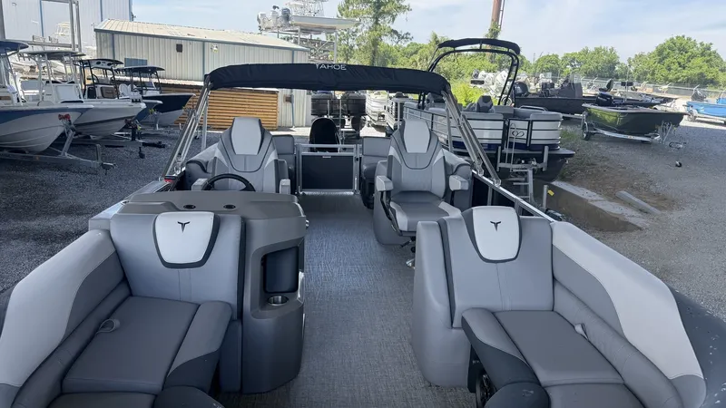 Slide: The Image of Tahoe LTZ 23 QUAD LOUNGER-140HP 2026 - 8