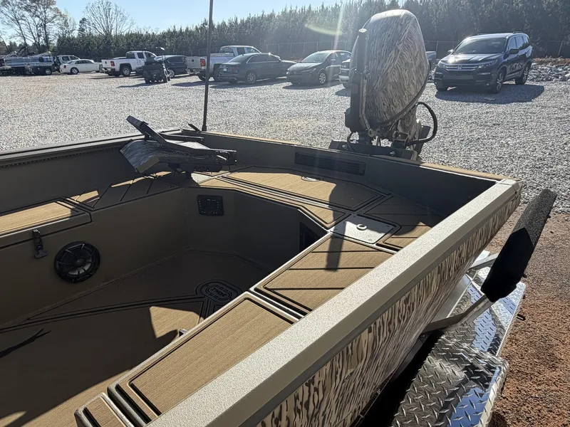 Slide: The Image of Thor Timber Hammer 1754-SEADECK-60HP 2026 - 4