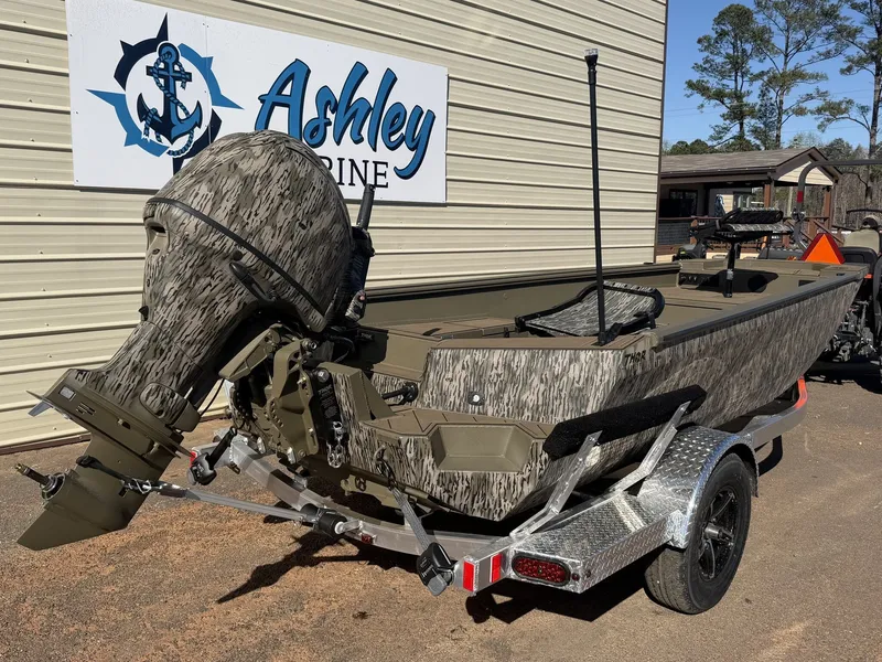 Slide: The Image of Thor Timber Hammer 1754-SEADECK-60HP 2026 - 6