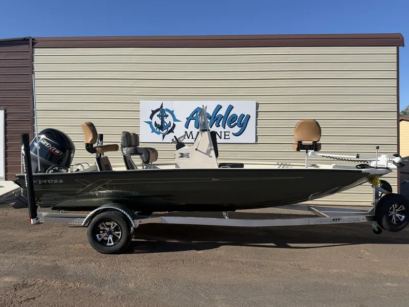 The Image of Xpress Hyper-Lift Bay Series H20 BAY-SPOTLOCK-9 EXPLORE 2026 - 1