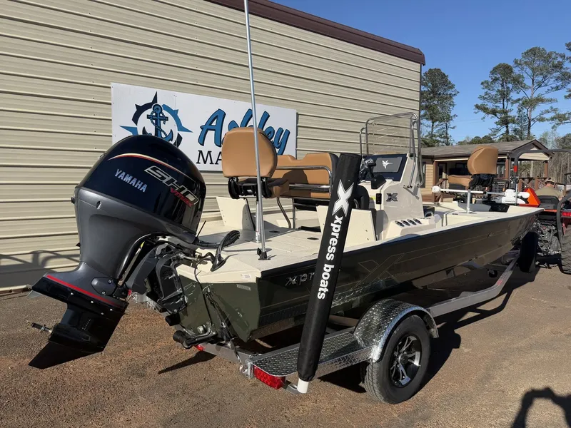 Slide: The Image of Xpress Hyper-Lift Bay Series H20 BAY-SPOTLOCK-9 EXPLORE 2026 - 7