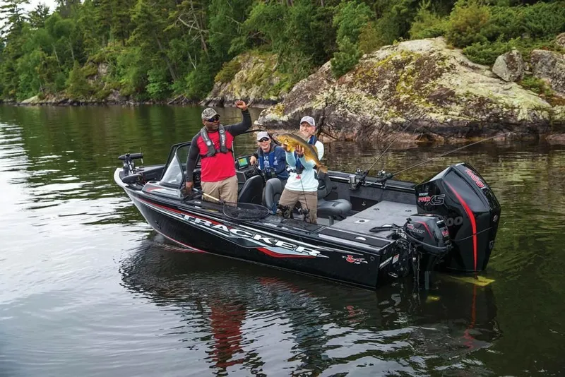 Slide: The Image of Tracker Targa V-18 WT 2021 - 15