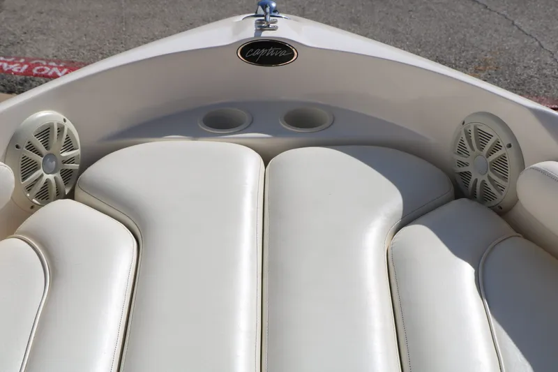 Slide: The Image of Rinker Captiva 192 boat, white upholstery, speakers, year 2002. - 34