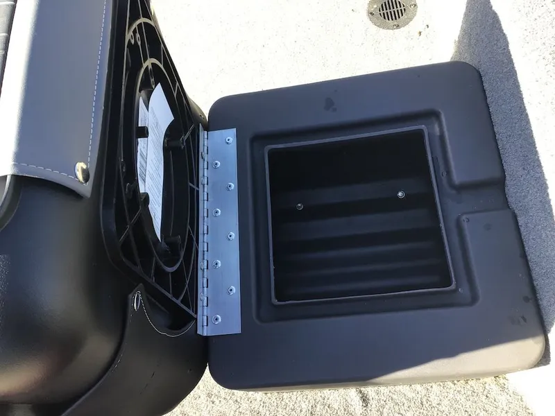 Slide: The Image of Bass Tracker Classic XL 2022 - 11