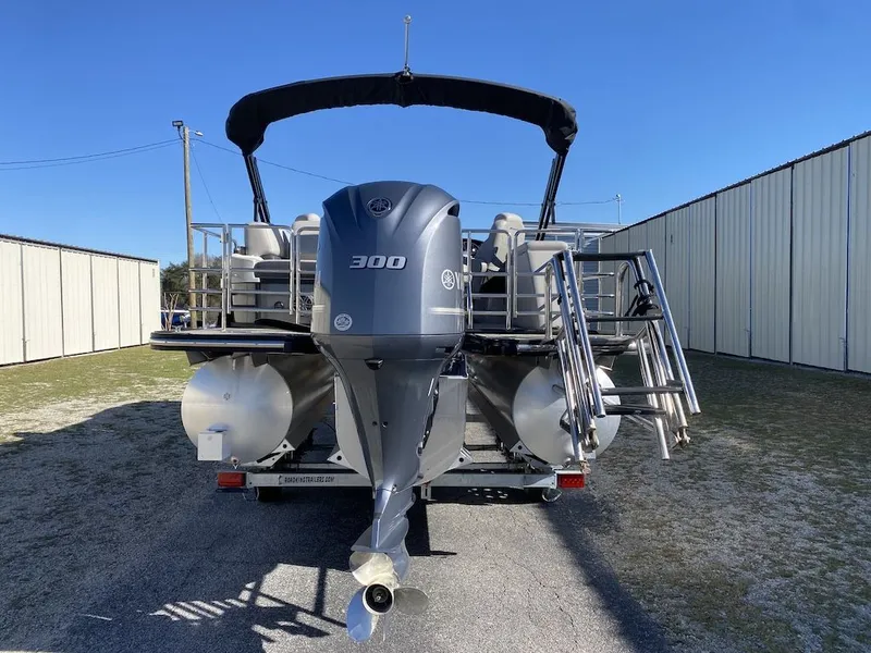 Slide: The Image of Starcraft SLS 3 Q DH 2023 - 4