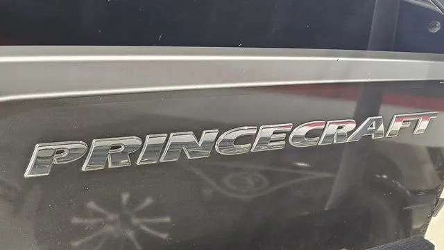 Slide: The Image of Princecraft Platinum SE 227 2019 - 24