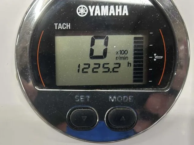 Slide: The Image of Robalo R180 Center Console 2019 - 11