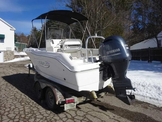 Slide: The Image of Robalo R180 Center Console 2019 - 3