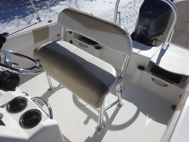 Slide: The Image of Robalo R180 Center Console 2019 - 5