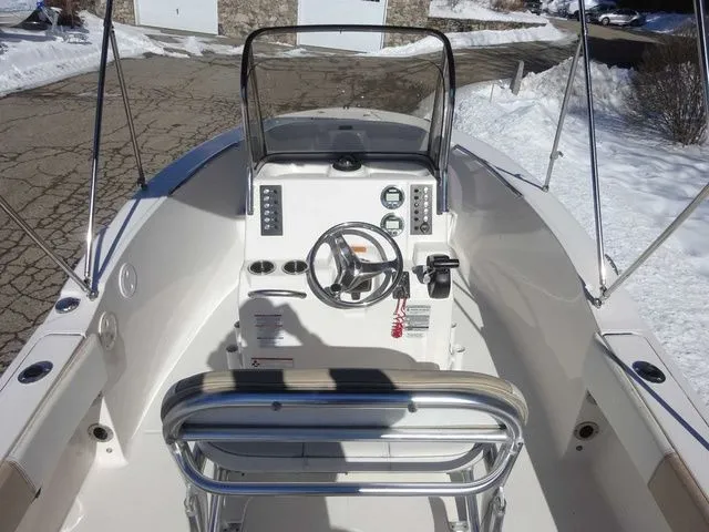 Slide: The Image of Robalo R180 Center Console 2019 - 6