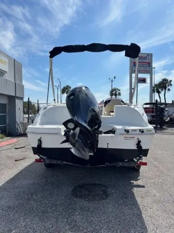 Slide: The Image of Hurricane SS192 RL DECK 2020 - 5