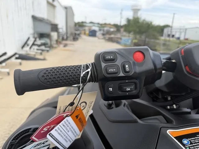 Slide: The Image of Sea-Doo RXT-X 2026 - 13