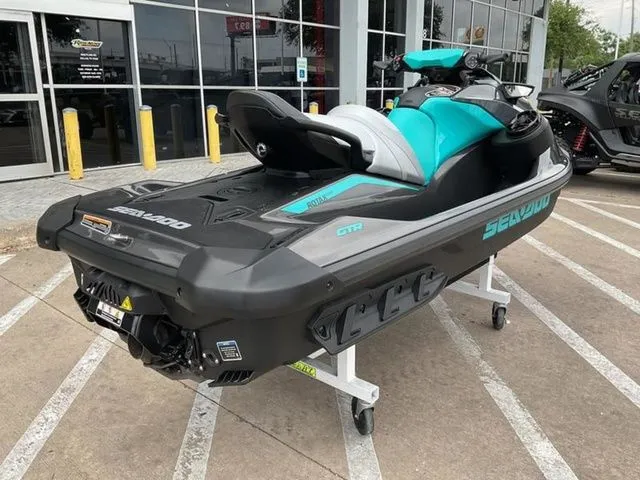 Slide: The Image of Sea-Doo GTR 230 2026 - 3