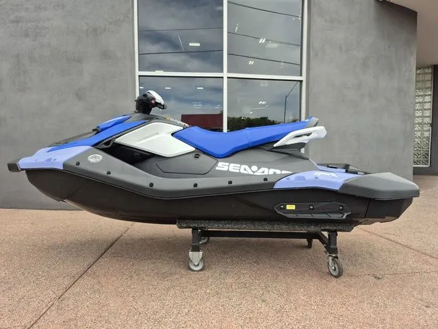 Slide: The Image of Sea-Doo Spark for 3 2026 - 9