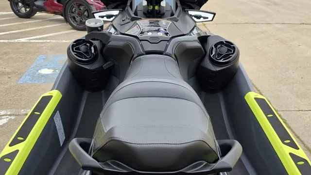 Slide: The Image of Sea-Doo Explorer Pro 2026 - 12