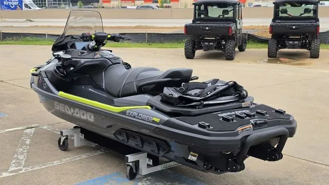 Slide: The Image of Sea-Doo Explorer Pro 2026 - 14