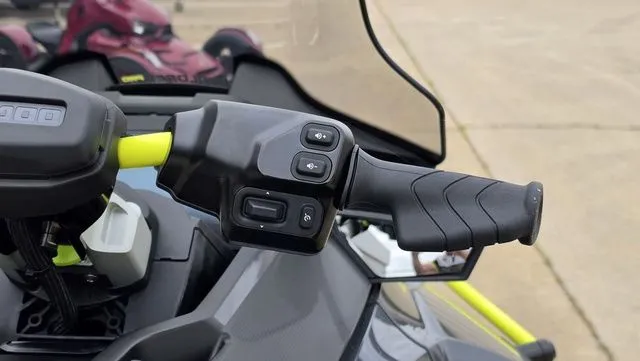 Slide: The Image of Sea-Doo Explorer Pro 2026 - 15