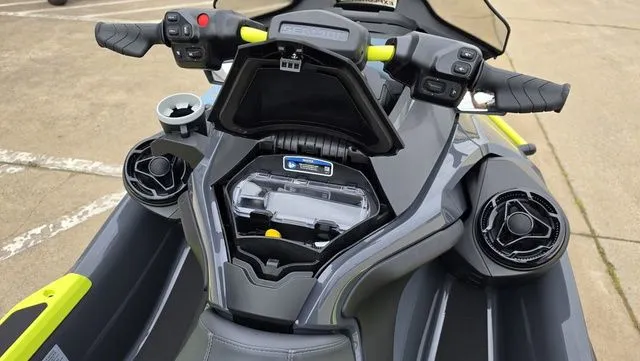 Slide: The Image of Sea-Doo Explorer Pro 2026 - 16